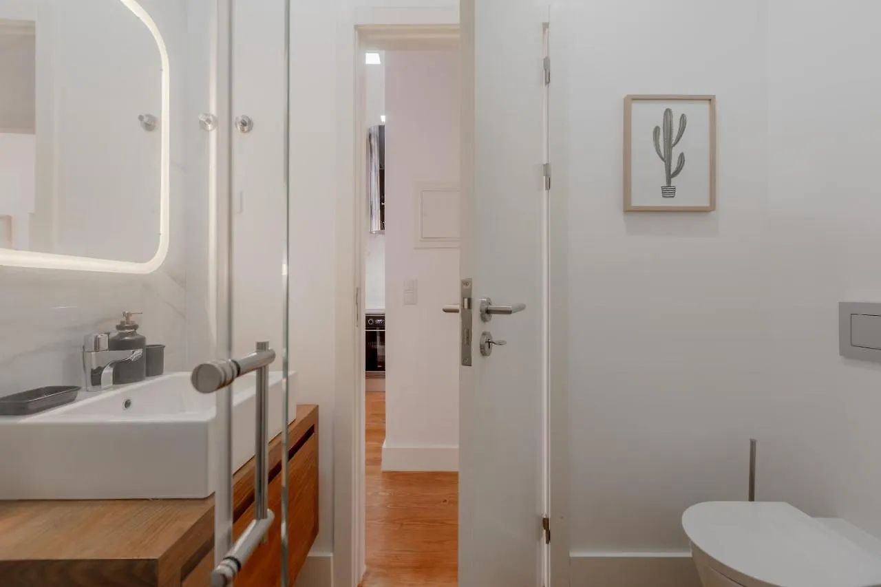 Industrial Haven - Lisbon Downtown Apartment 0*,  Portugal