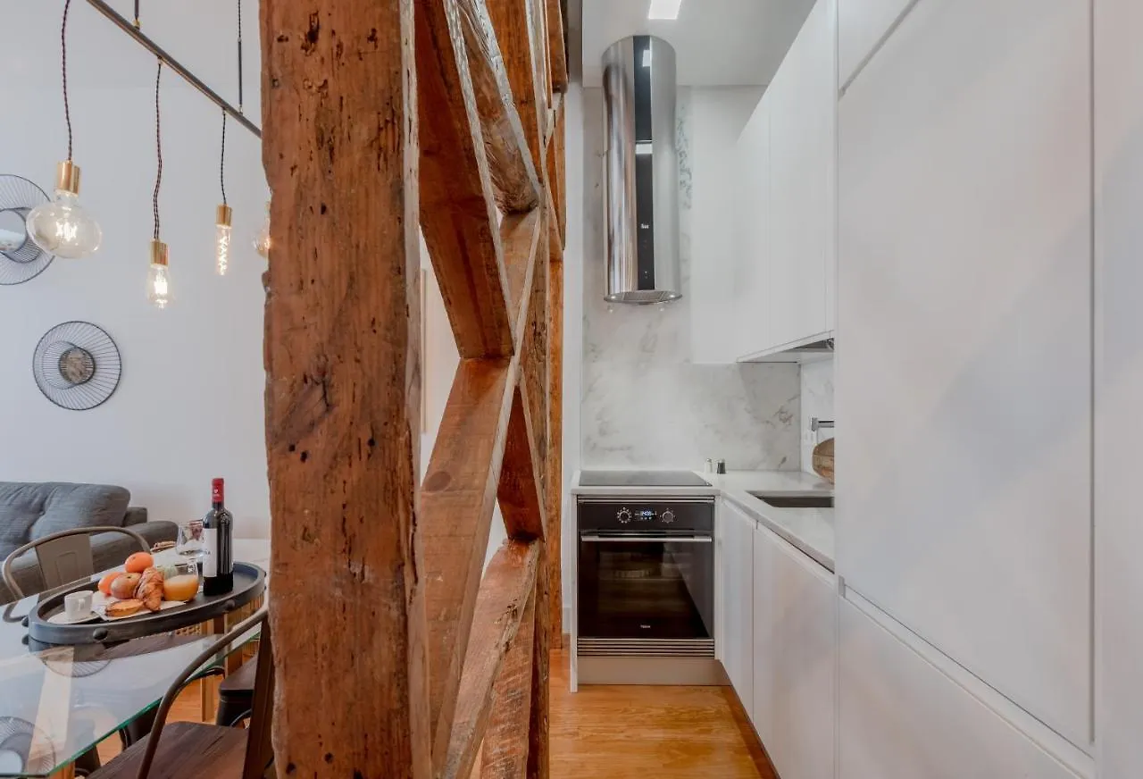 Industrial Haven - Lisbon Downtown Apartment Portugal