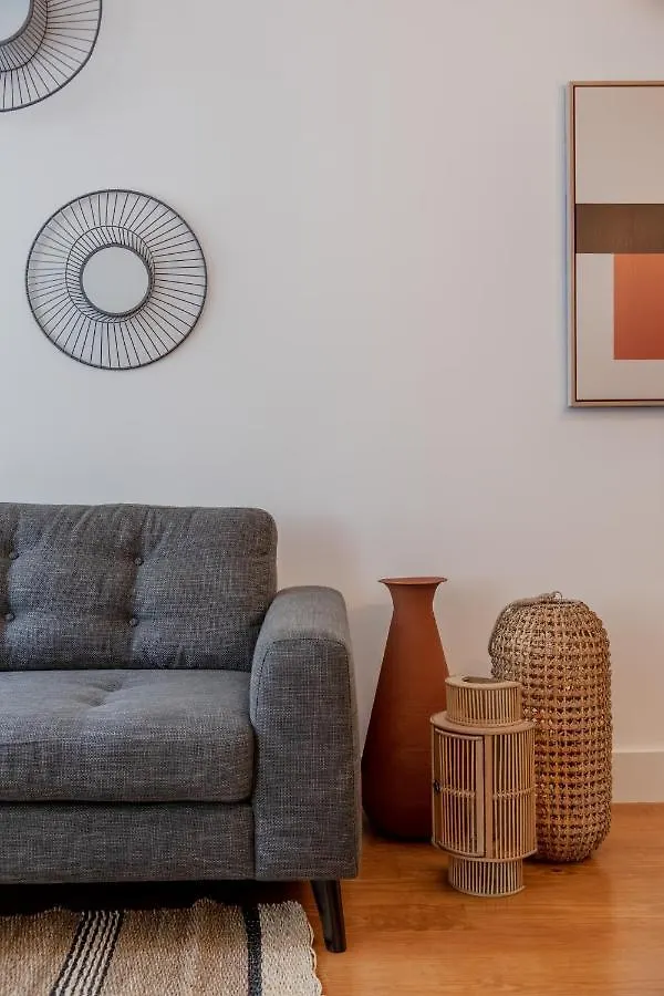 Industrial Haven - Lisbon Downtown Apartment Portugal